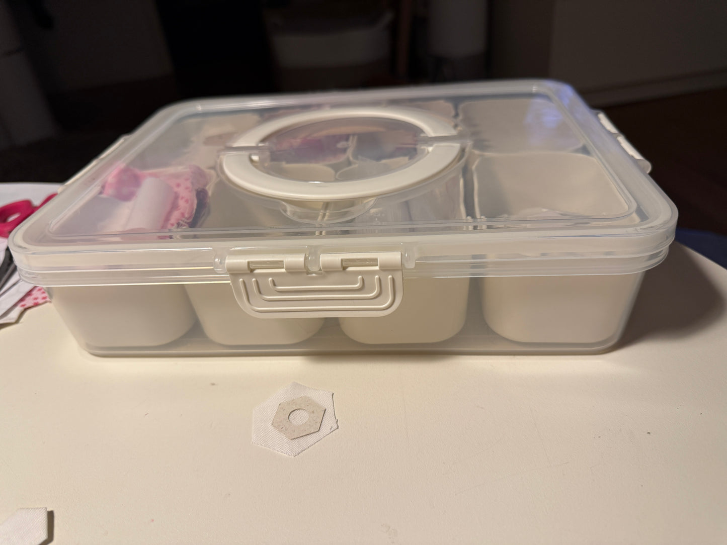 EPP-Box mit 8 herausnehmbaren Einsätzen und komplett abnehmbaren Deckel