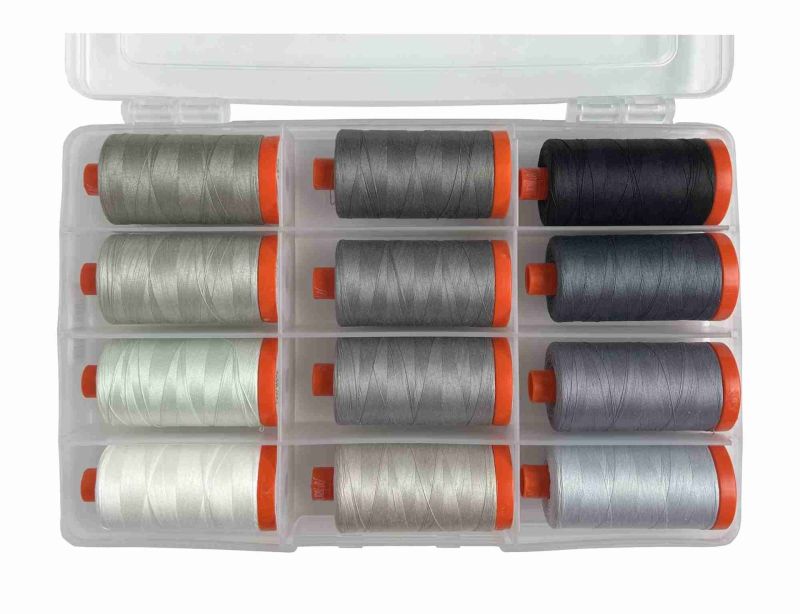 AURIfil Graywork by Tula Pink Stärke 50, 12 Farben auf 1300m-Spulen