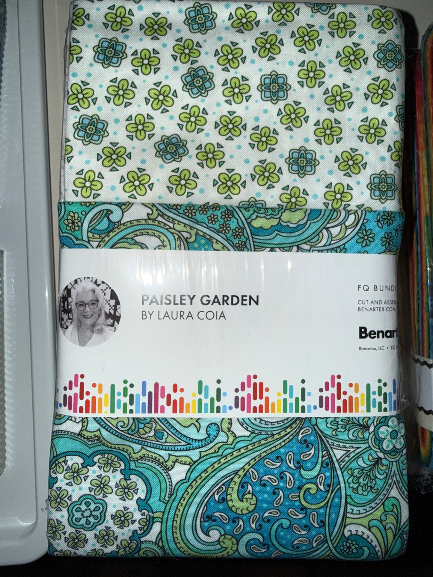 Paisley Garden by Laura Coia Benartex Fat Quarter Paket 18-teilig