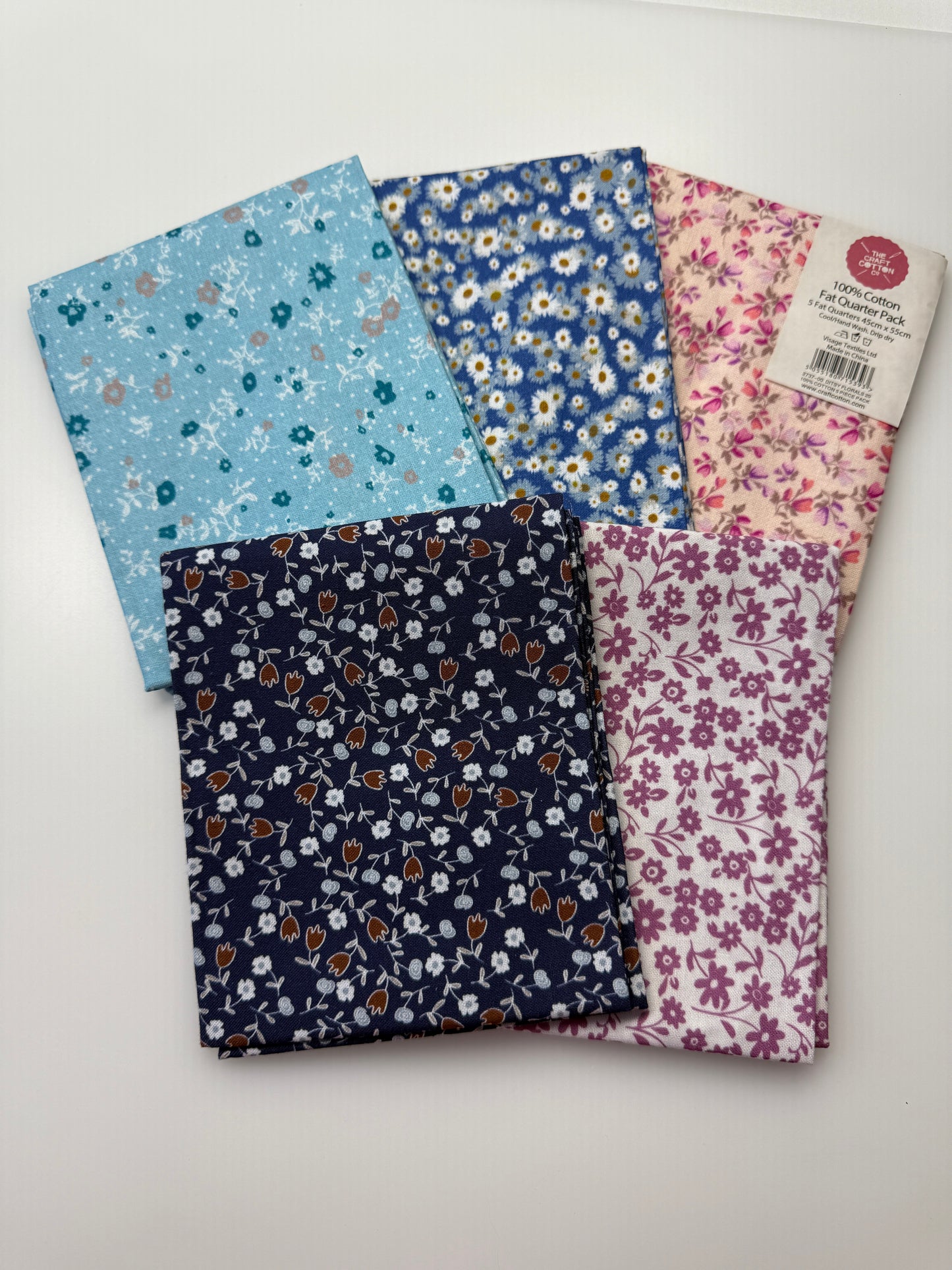 Fat Quarter Paket 5 Stück Streublumen a ca. 45 x 53 cm Patchwork Quilten Tasche