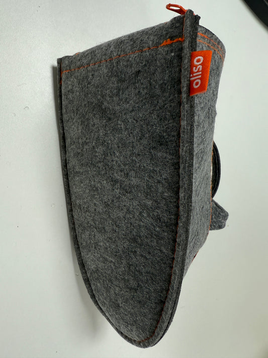 Hülle für oliso Mini Bügeleisen aus Polyester Filz grau von oliso