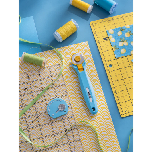 OLFA Rotary Cutter 28mm - Aqua - Rollschneider