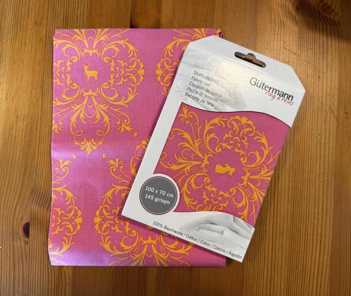 Gütermann Stoffzuschnitte "Ring a Roses" verschiedene Designs 100 x 70 cm 145 gr/sqm