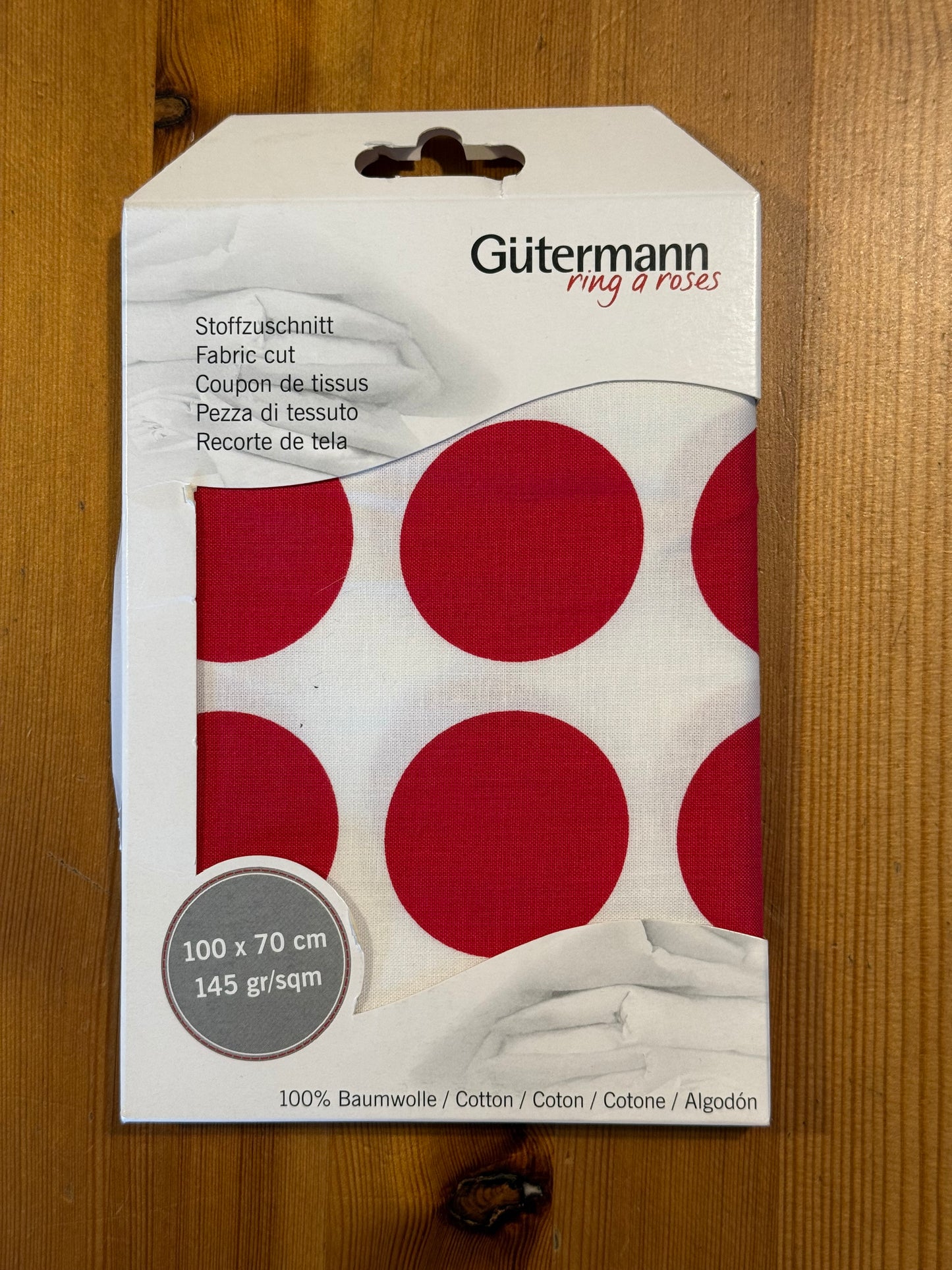 Gütermann Stoffzuschnitte "Ring a Roses" verschiedene Designs 100 x 70 cm 145 gr/sqm
