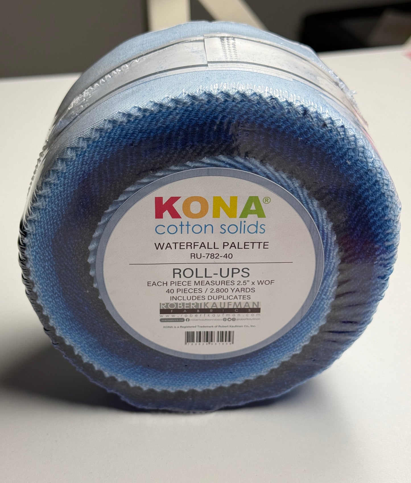 Kona Cotton Jelly Roll „Waterfall Palette“ 40 Streifen a 2,5 Inch Breite