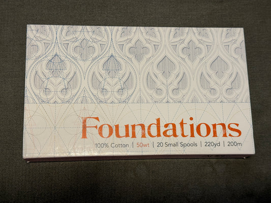 AURIFIL - Foundations - 20 kleine Spulen in 50 WT