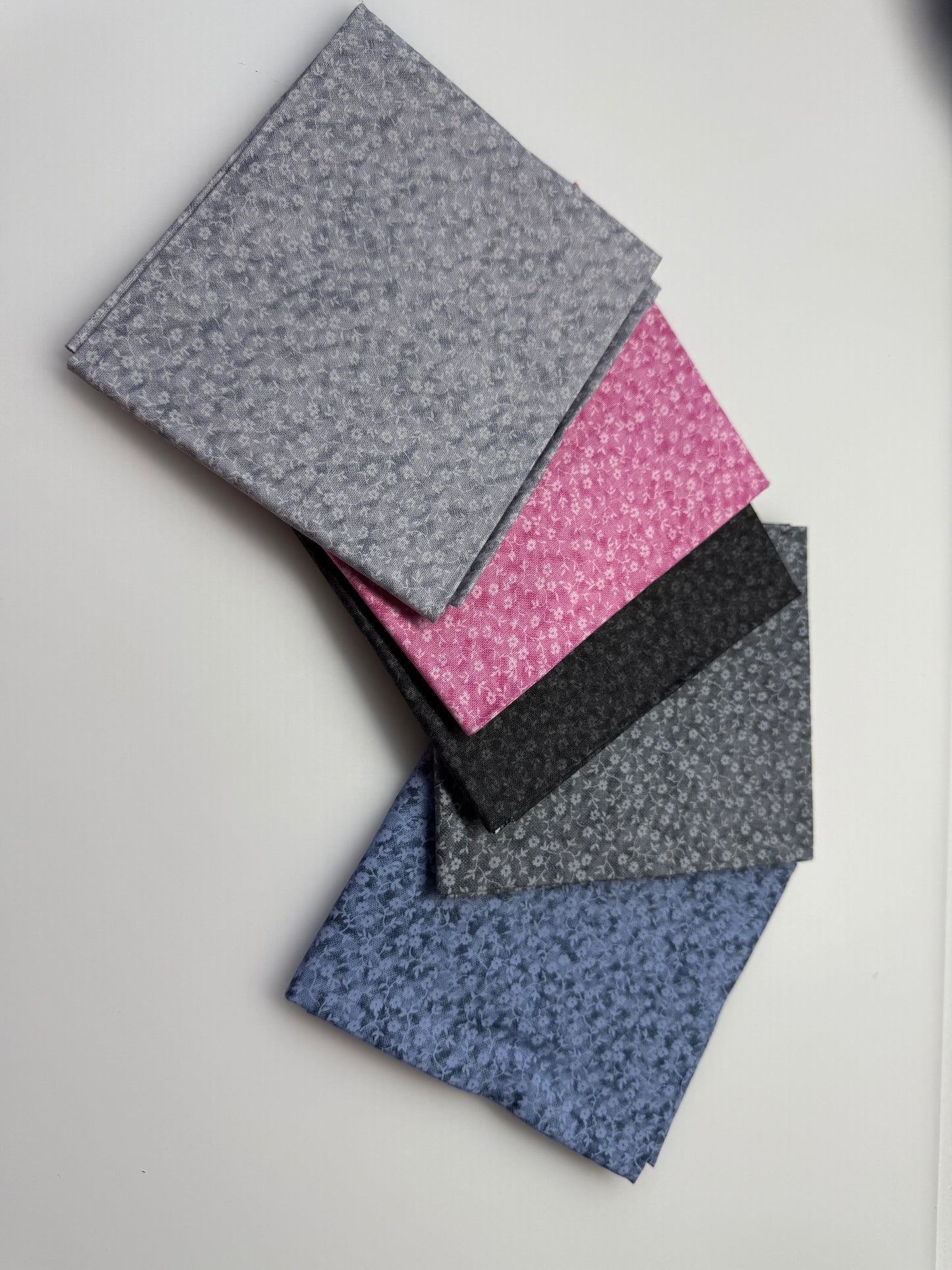 Fat Quarter Paket 5 Stück Blümchen a ca. 45 x 53 cm Patchwork Quilten Tasche