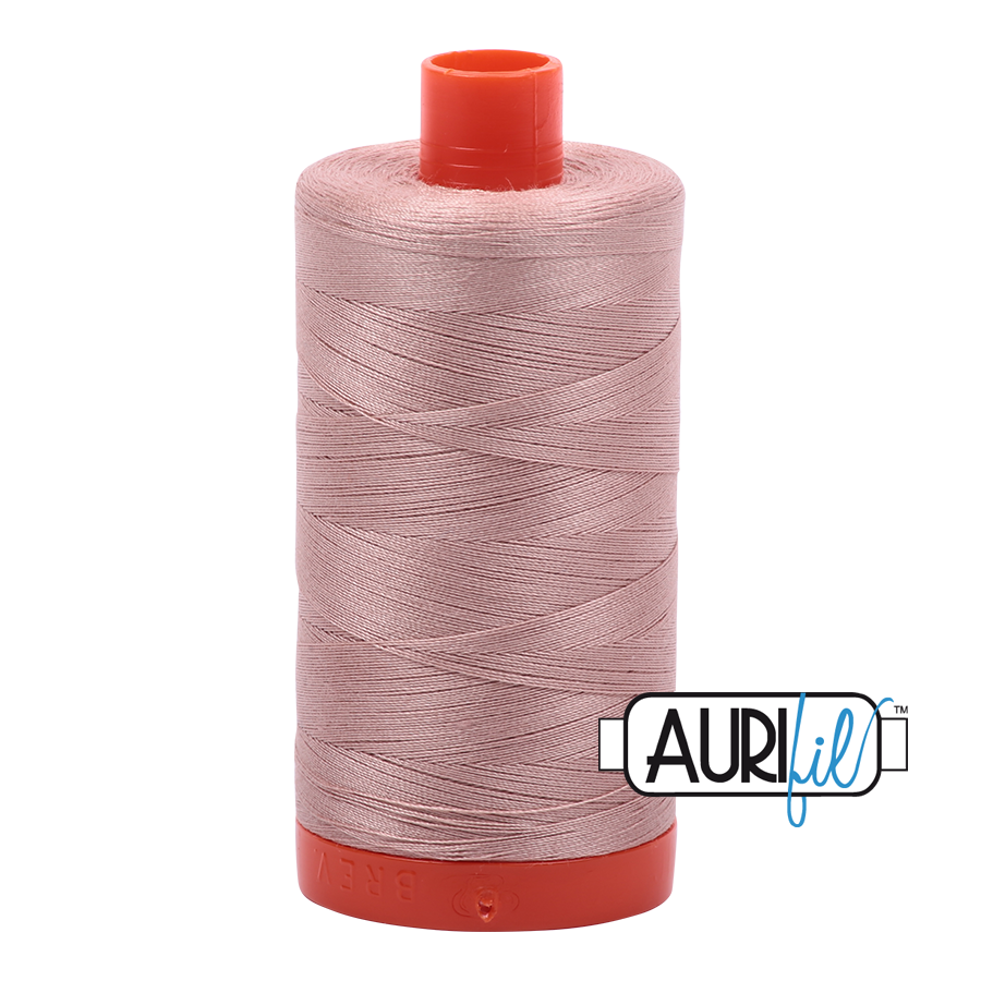 Aurifil - 50 WT - 1300 Meter Spulen verschieden Farben